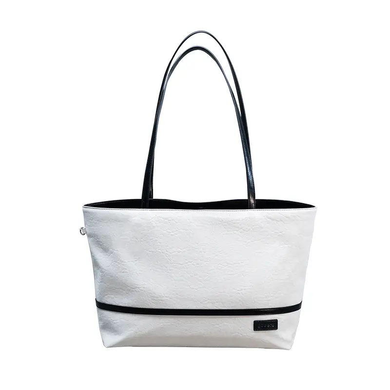 กระเป๋าใต้วงแขน Casual Tote